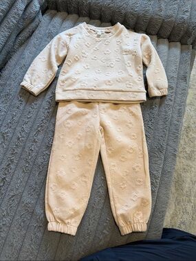 Nannette Girls Cream Knit Floral Sweatshirt & Jogger Set